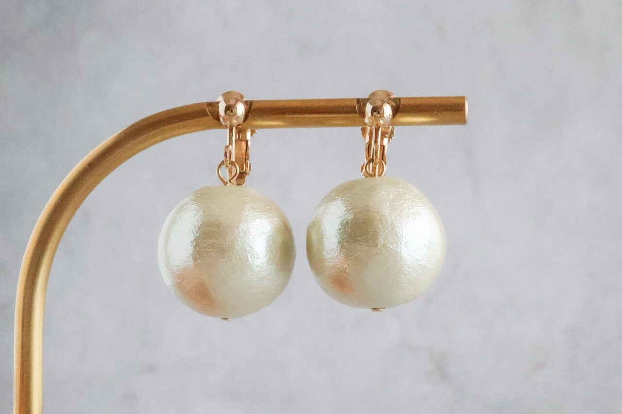 大粒コットンパール 一粒 イヤリング